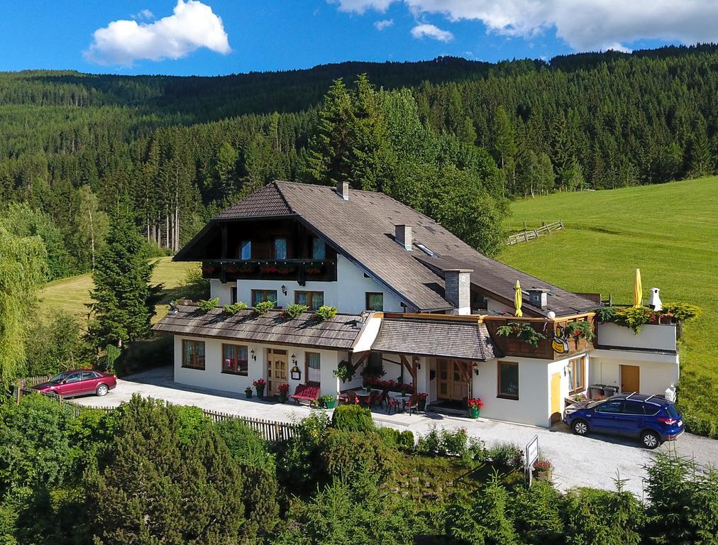 Hotel Pension Schwaiger ザンクト・マルガレーテン・イム・ルンガウ エクステリア 写真